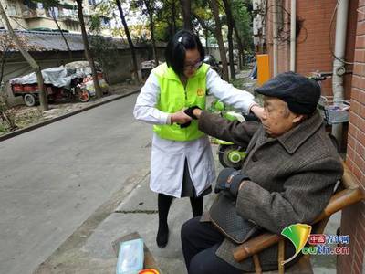 青白江家庭醫(yī)生團(tuán)隊 58支健康守護(hù)隊，貼心服務(wù)暖萬家